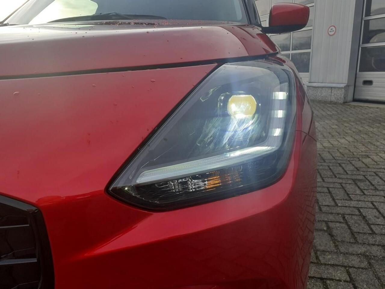 Suzuki SWIFT 1.2 Select Smart Hybrid Mengelers actieprijs: ¤ 24.389,00*