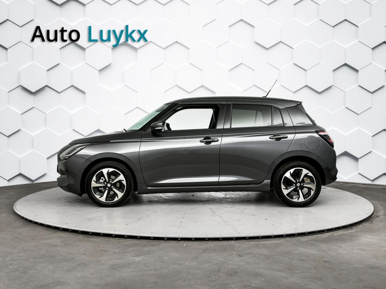 Suzuki SWIFT 1.2 Style Smart Hybrid | Voorraad | ¤1.250,- actiekorting!