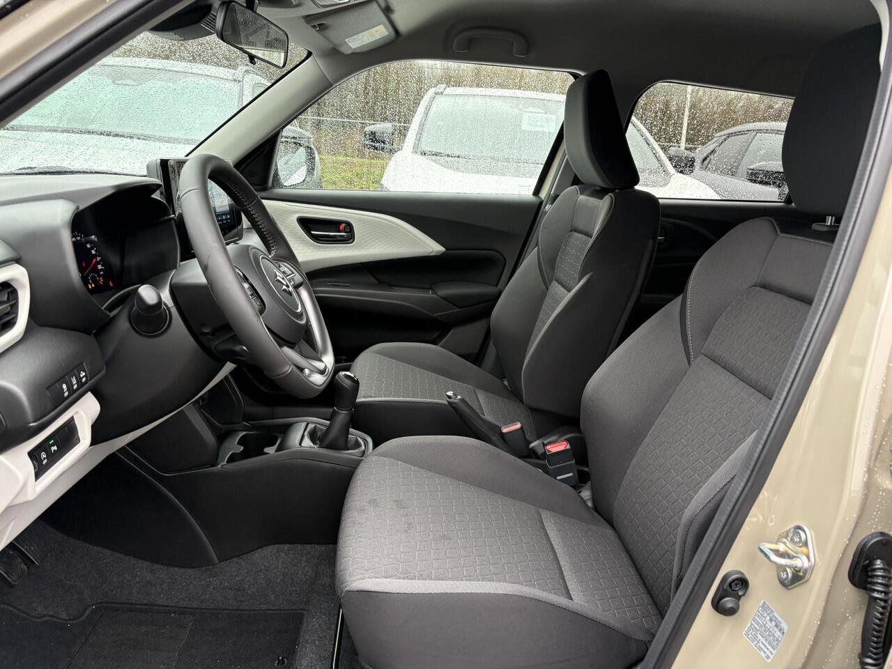 Suzuki SWIFT 1.2 Select Smart Hybrid **NIEUWE AUTO/ DIRECT LEVERBAAR**