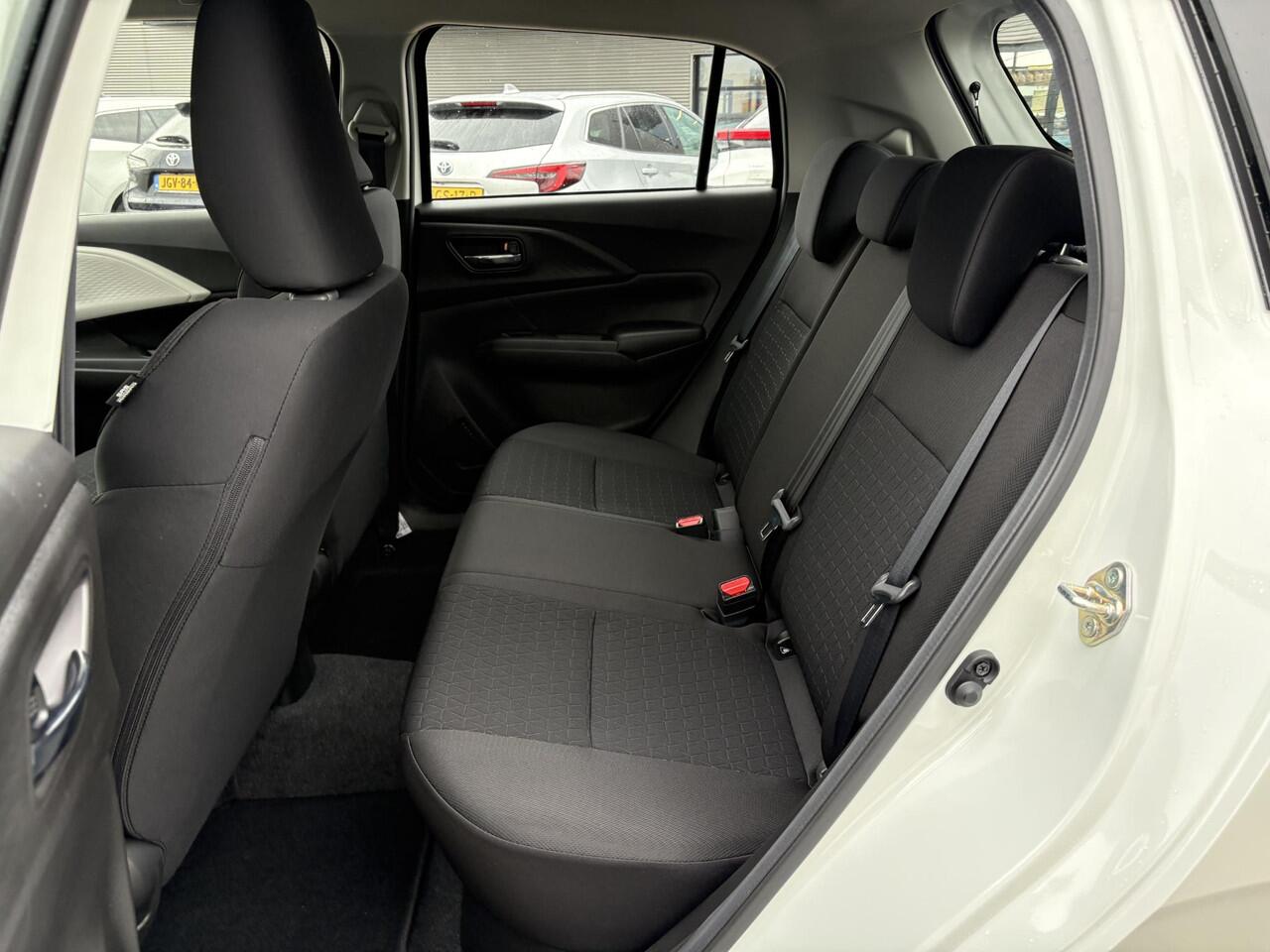 Suzuki SWIFT 1.2 Comfort Smart Hybrid **NIEUWE AUTO/ DIRECT LEVERBAAR**