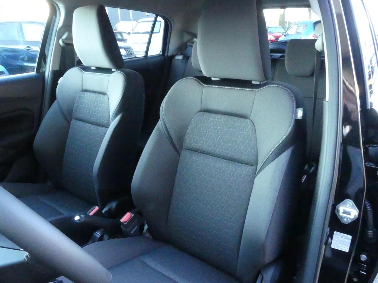 Suzuki SWIFT 1.2 Select Smart Hybrid Apple Carpl/Andr Auto, Camera, Stoel Verwarming, Navigatie.