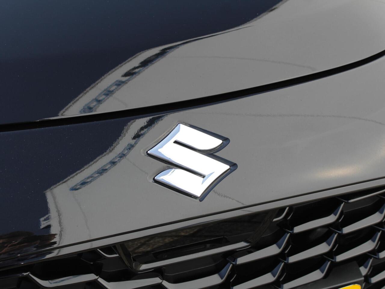 Suzuki SWIFT 1.2 Comfort Smart Hybrid | ¤ 1500,- FRISSE START VOORDEEL! | Alle kleuren leverbaar!