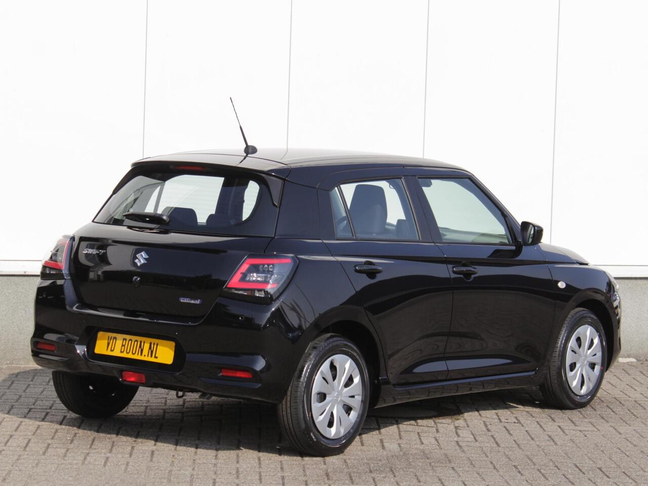 Suzuki SWIFT 1.2 Comfort Smart Hybrid | ¤ 1500,- FRISSE START VOORDEEL! | Alle kleuren leverbaar!