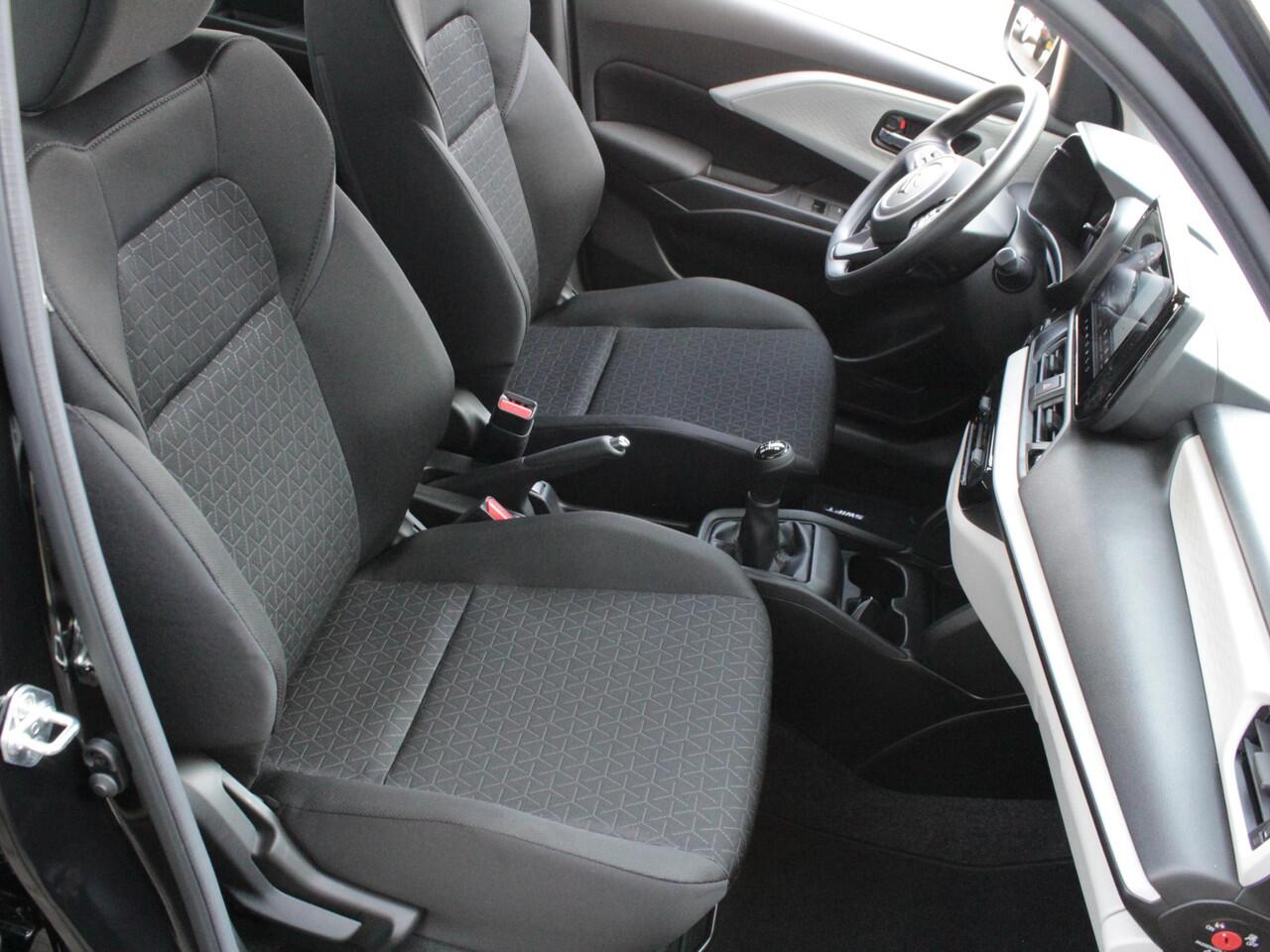 Suzuki SWIFT 1.2 Comfort Smart Hybrid | ¤ 1500,- FRISSE START VOORDEEL! | Alle kleuren leverbaar!