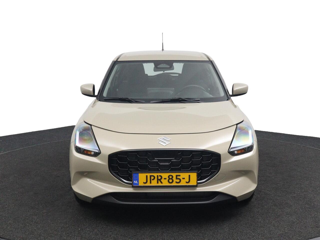 Suzuki SWIFT 1.2 Comfort Smart Hybrid | Lichtmetalen Velgen | Navigatie | Keyless Entry | Adaptieve Cruise control | Parkeersensoren en Camera |