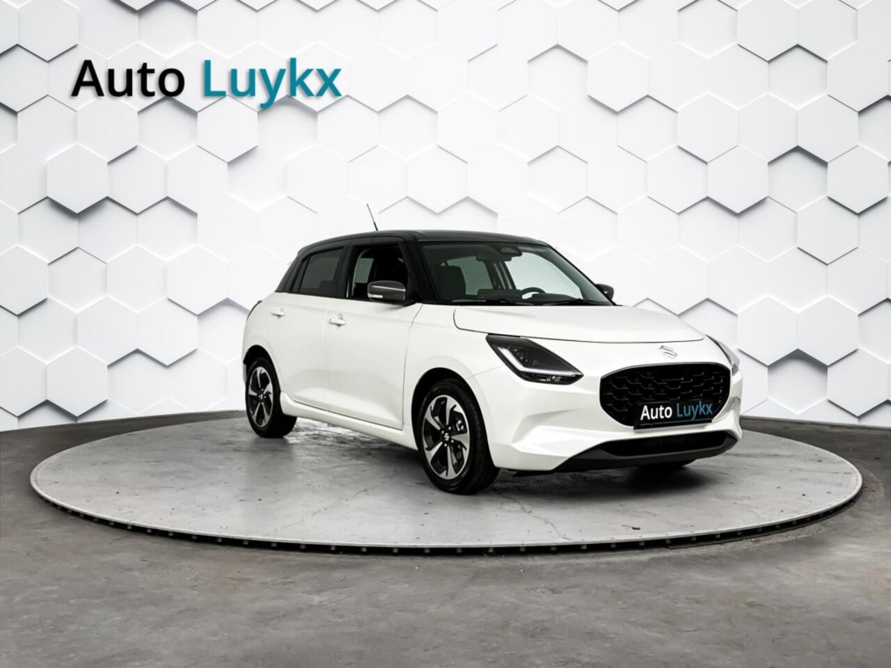 Suzuki SWIFT 1.2 Style Smart Hybrid | Voorraad | ¤2.300,- actiekorting!