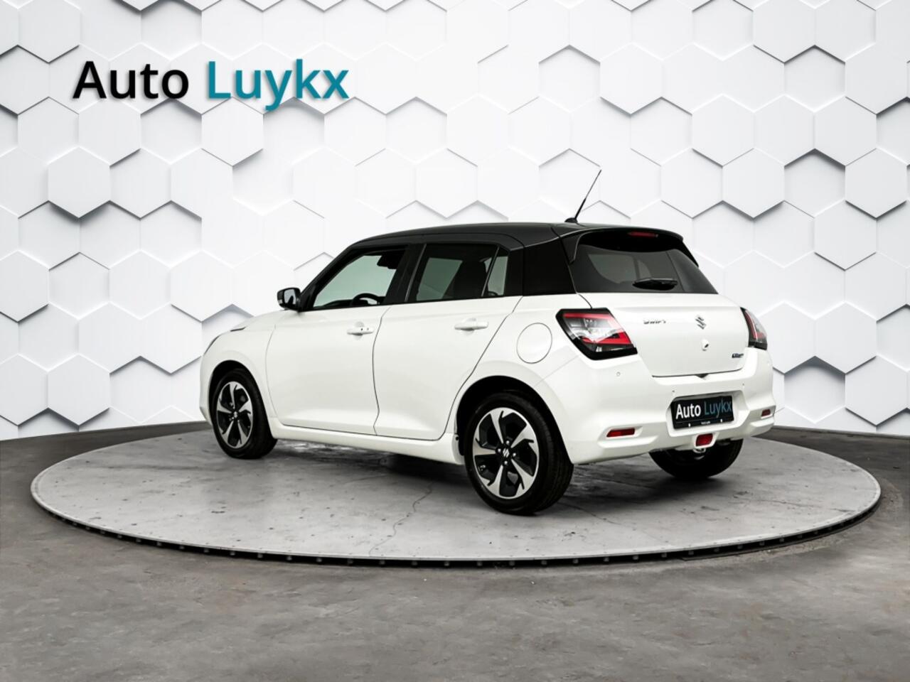 Suzuki SWIFT 1.2 Style Smart Hybrid | Voorraad | ¤2.300,- actiekorting!