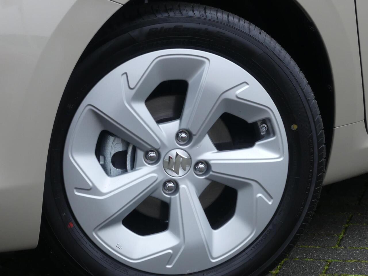 Suzuki SWIFT 1.2 Select Smart Hybrid AUTOMAAT Tot 10 jaar garantie, Nieuw Uit Voorraad Leverbaar, Cruise Control, Apple Carpl/Andr Auto