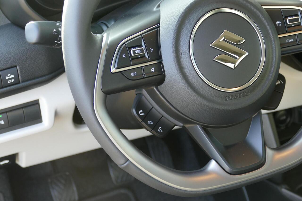 Suzuki SWIFT 1.2 Style Smart Hybrid | Camera | Apple-carplay | Stoelverwarming | Rijklaarprijs |