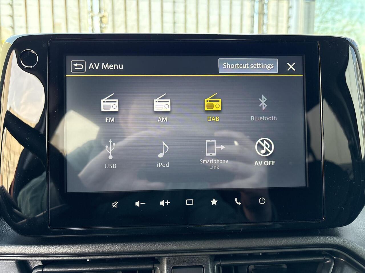 Suzuki SWIFT 1.2 Style Smart Hybrid **AUTOMAAT/ DODEHOEKDETECTIE/ KEYLESS**