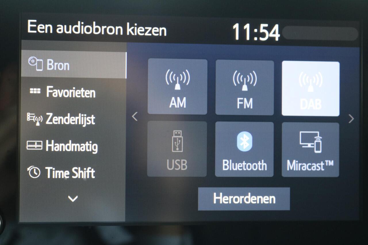 Suzuki Swace 1.8 Hybrid Style, Parkeersensoren , Stoel- en stuurverwarming