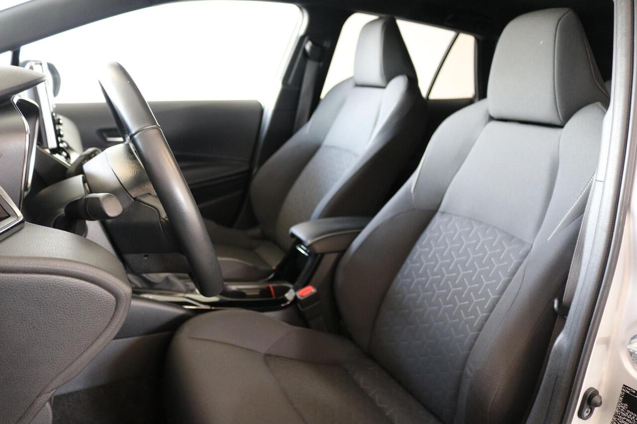 Suzuki Swace 1.8 Hybrid Style, Parkeersensoren , Stoel- en stuurverwarming