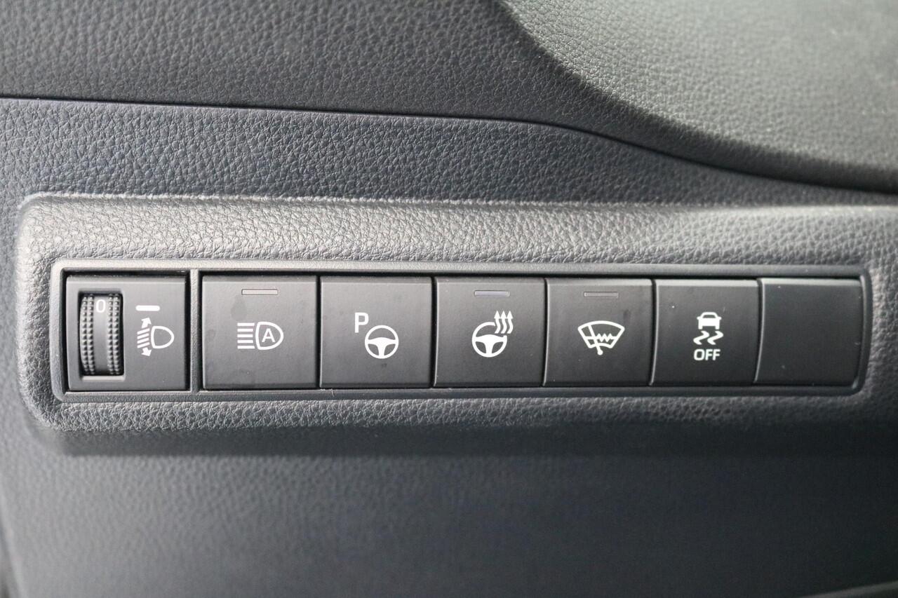 Suzuki Swace 1.8 Hybrid Style, Parkeersensoren , Stoel- en stuurverwarming