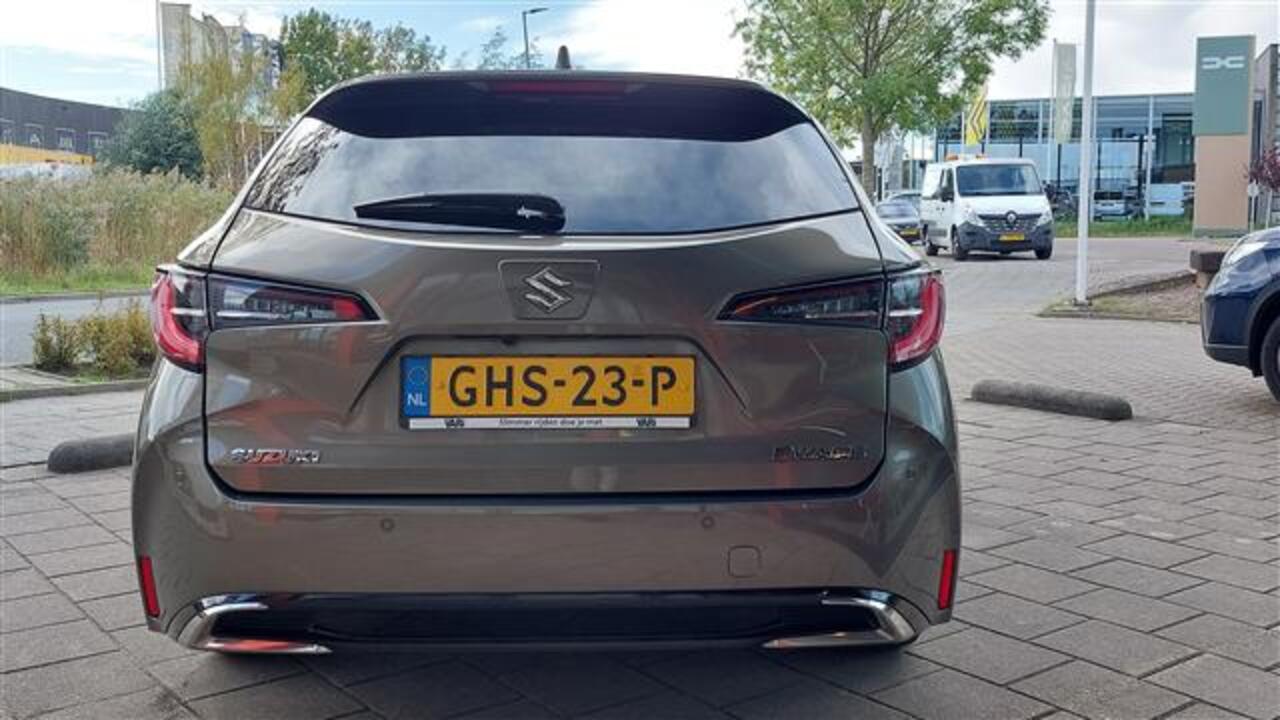 Suzuki Swace 1.8 Hybrid Style Automaat