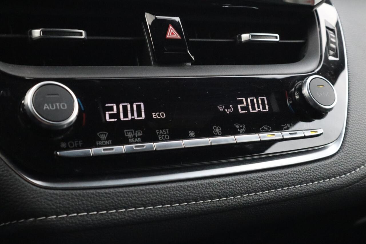 Suzuki Swace 1.8 Hybrid Style Stuur/Stoelverwarming/Apple/AndroidAuto