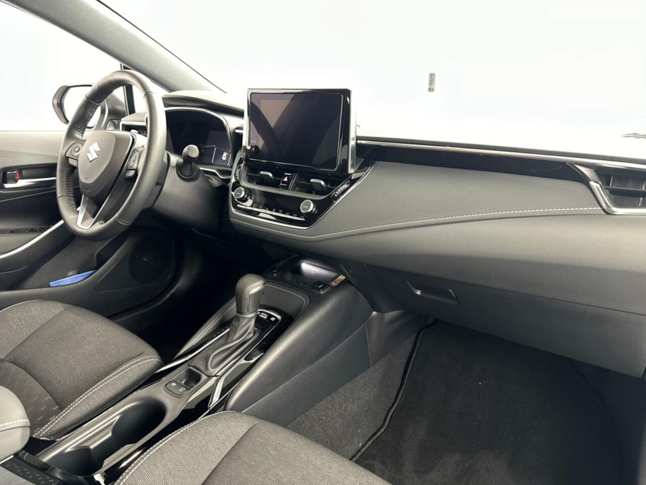 Suzuki Swace 1.8 Hybrid Style | 6 jaar Fabrieksgarantie | DEMO