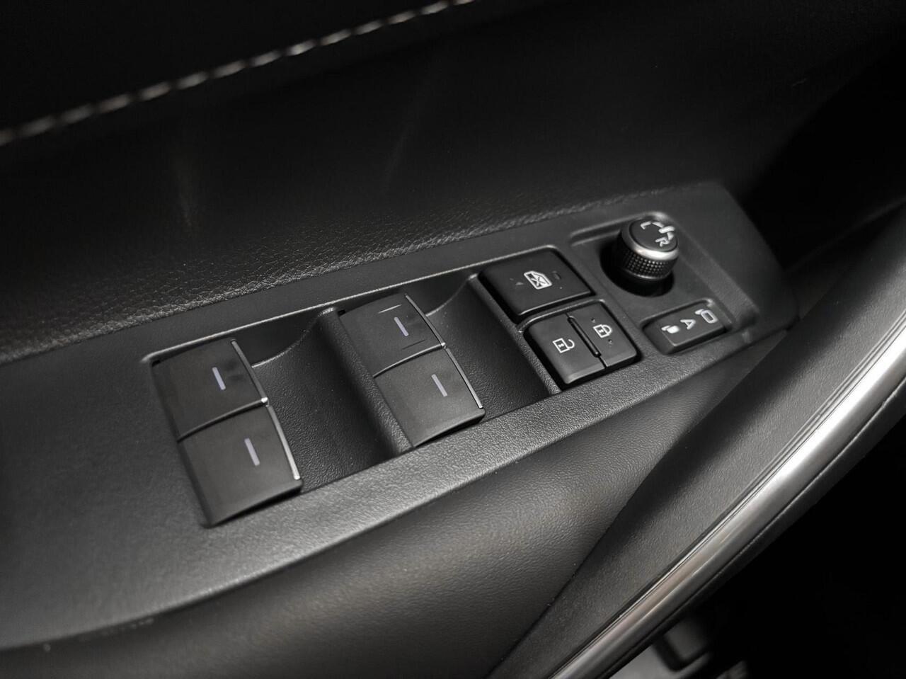 Suzuki Swace 1.8 Hybrid Style | RIJKLAARPRIJS |