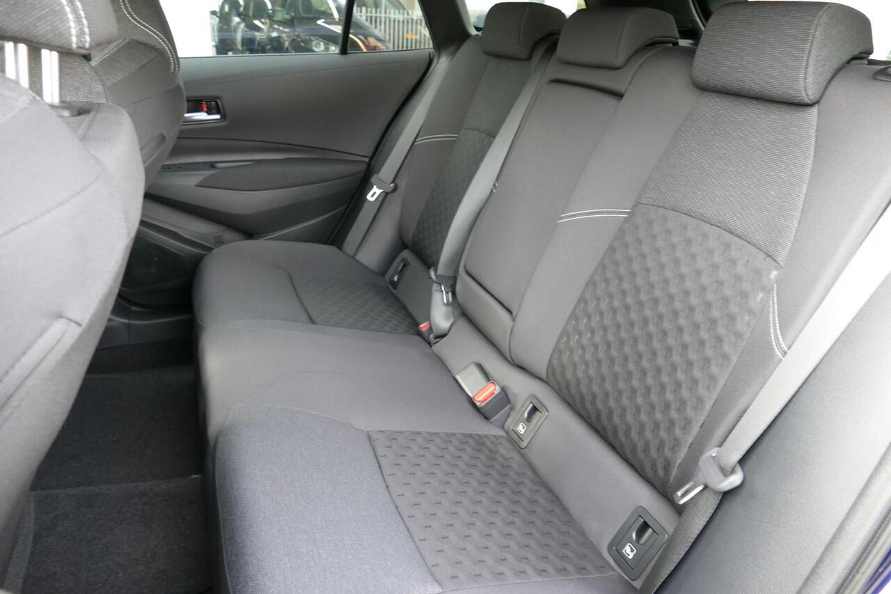 Suzuki Swace 1.8 Hybrid Select | UIT VOORRAAD LEVERBAAR | VAN ¤36.939 VOOR ¤32.425 | SNEL RIJDEN |