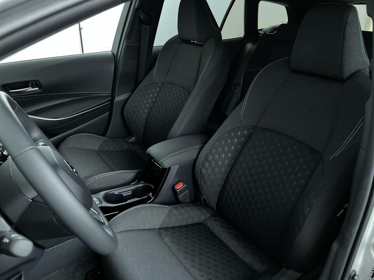 Suzuki Swace 1.8 Hybrid Style | Rijklaar | Parkeersensoren | Keyless entry | LED