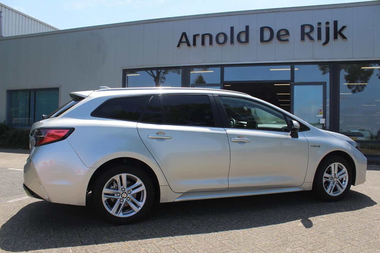 Suzuki Swace 1.8 Hybrid Select