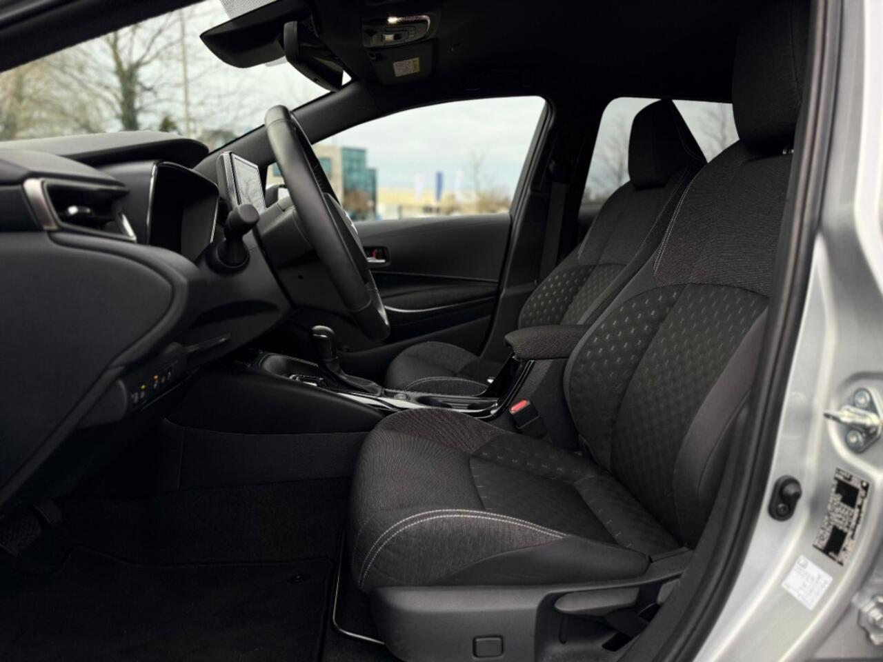 Suzuki Swace 1.8 HYBRID A/T SELECT