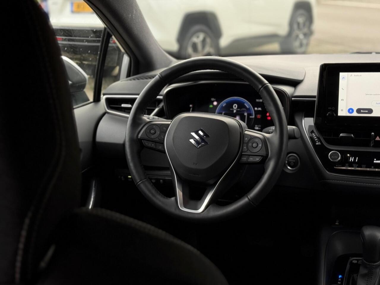 Suzuki Swace 1.8 HYBRID A/T SELECT