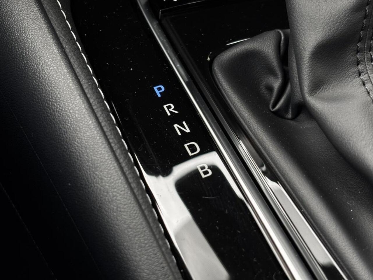 Suzuki Swace 1.8 Hybrid Style