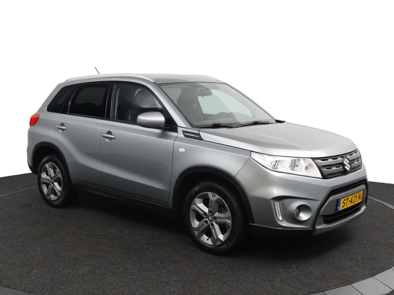 Suzuki VITARA 1.6 Business Edition Automaat | Trekhaak | Parkeersensoren | Navigatie | Cruise Control | Achteruitrijcamera |