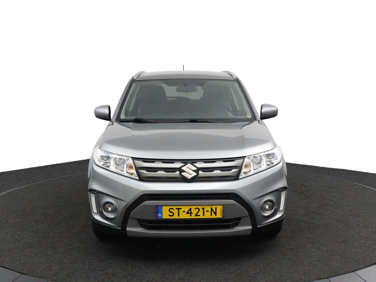 Suzuki VITARA 1.6 Business Edition Automaat | Trekhaak | Parkeersensoren | Navigatie | Cruise Control | Achteruitrijcamera |