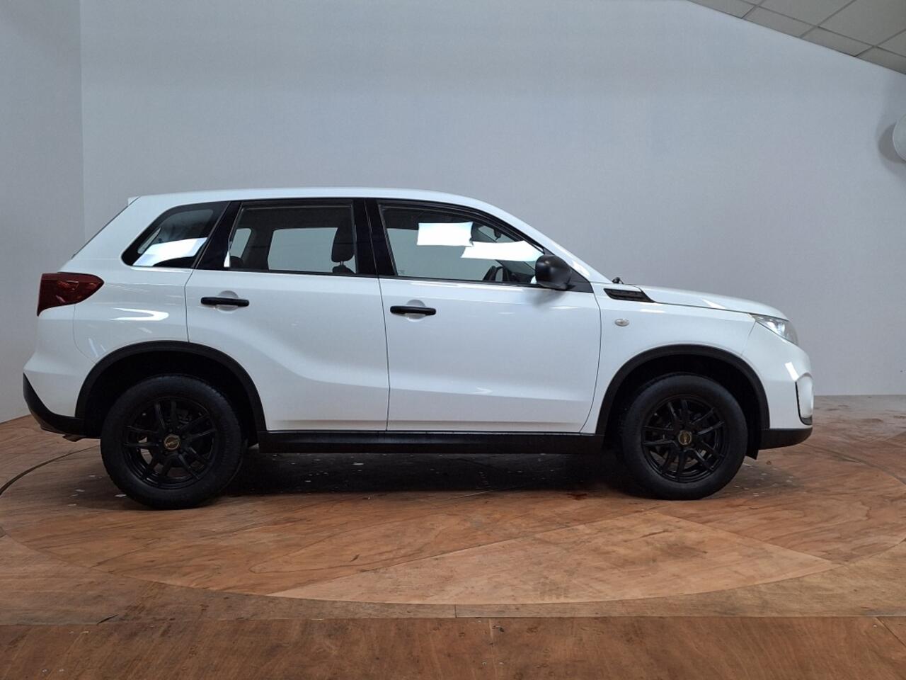 Suzuki VITARA 1.0i Boosterjet