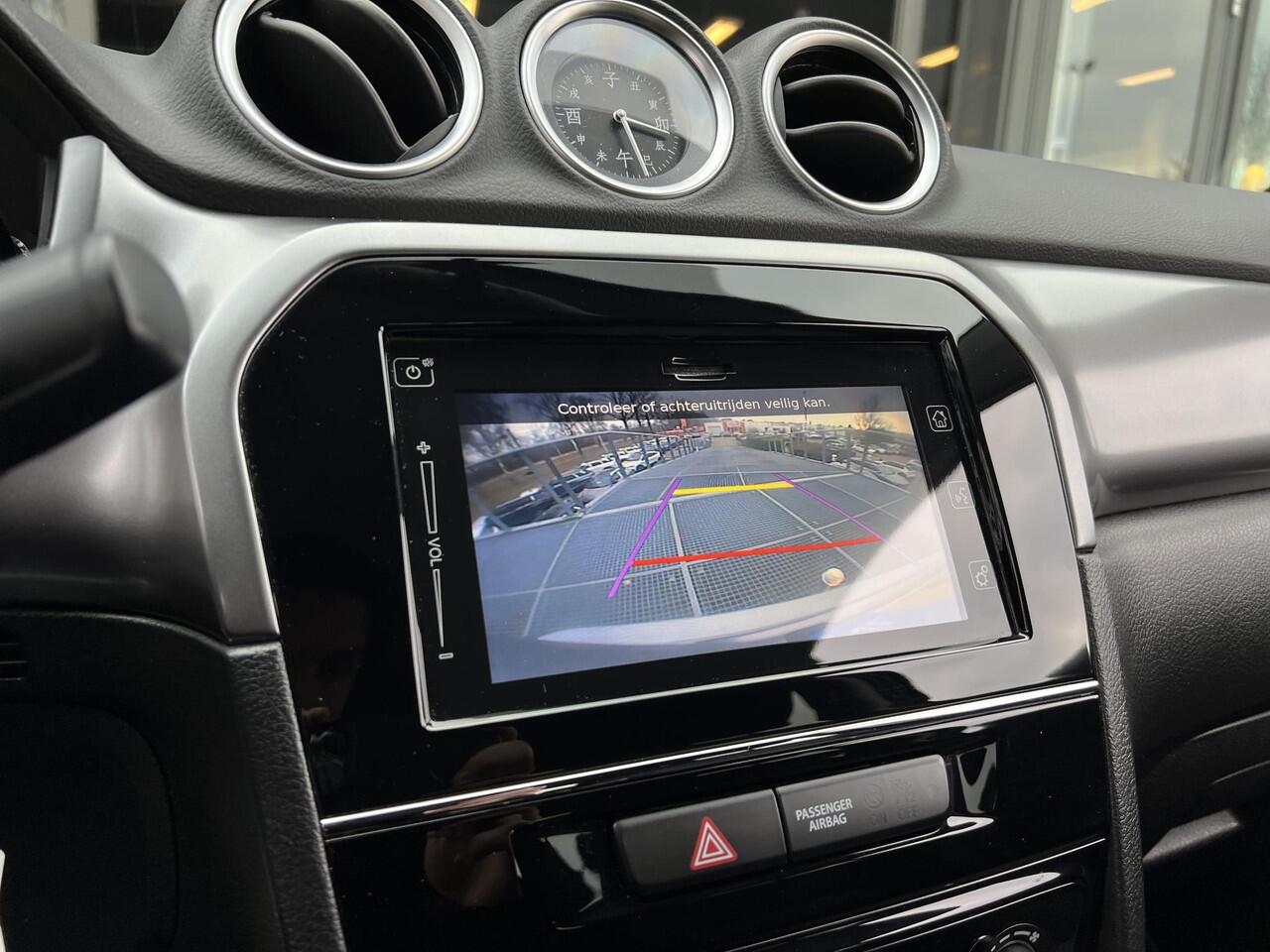 Suzuki VITARA 1.0 Boosterjet Select Automaat 112PK | Trekhaak | Cruise Control | Carplay | Parkeersensoren achter + Achteruitrijcamera