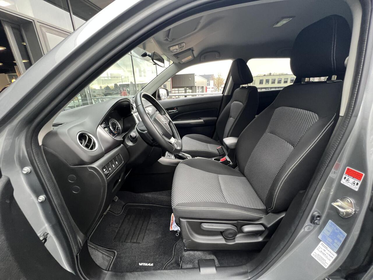 Suzuki VITARA 1.0 Boosterjet Select Automaat 112PK | Trekhaak | Cruise Control | Carplay | Parkeersensoren achter + Achteruitrijcamera