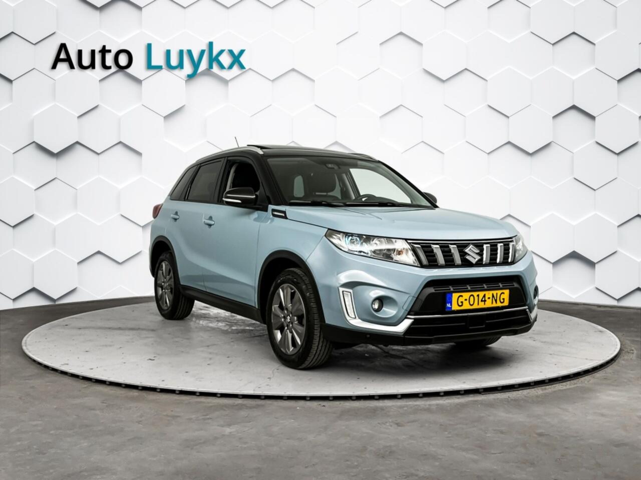 Suzuki VITARA 1.4 Boosterjet Stijl Automaat | Panoramadak | Adaptieve Cruise Control | Parkeercamera