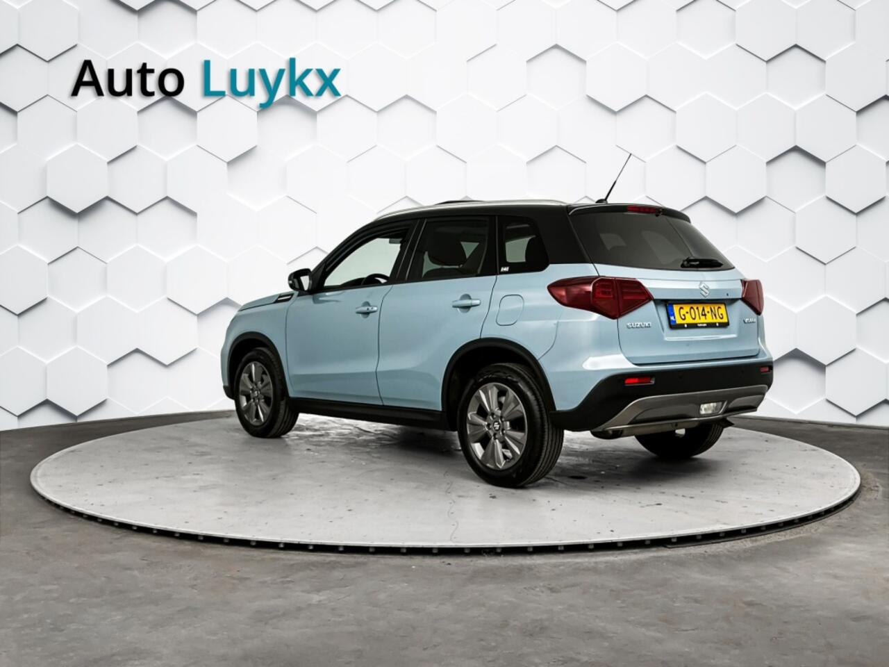 Suzuki VITARA 1.4 Boosterjet Stijl Automaat | Panoramadak | Adaptieve Cruise Control | Parkeercamera