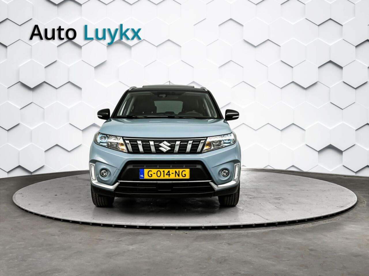 Suzuki VITARA 1.4 Boosterjet Stijl Automaat | Panoramadak | Adaptieve Cruise Control | Parkeercamera