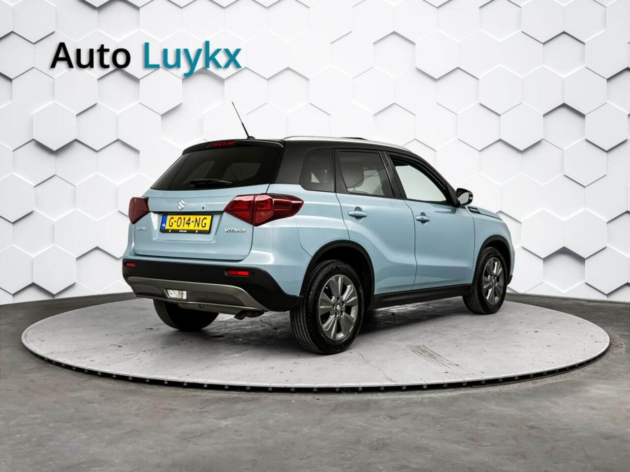 Suzuki VITARA 1.4 Boosterjet Stijl Automaat | Panoramadak | Adaptieve Cruise Control | Parkeercamera