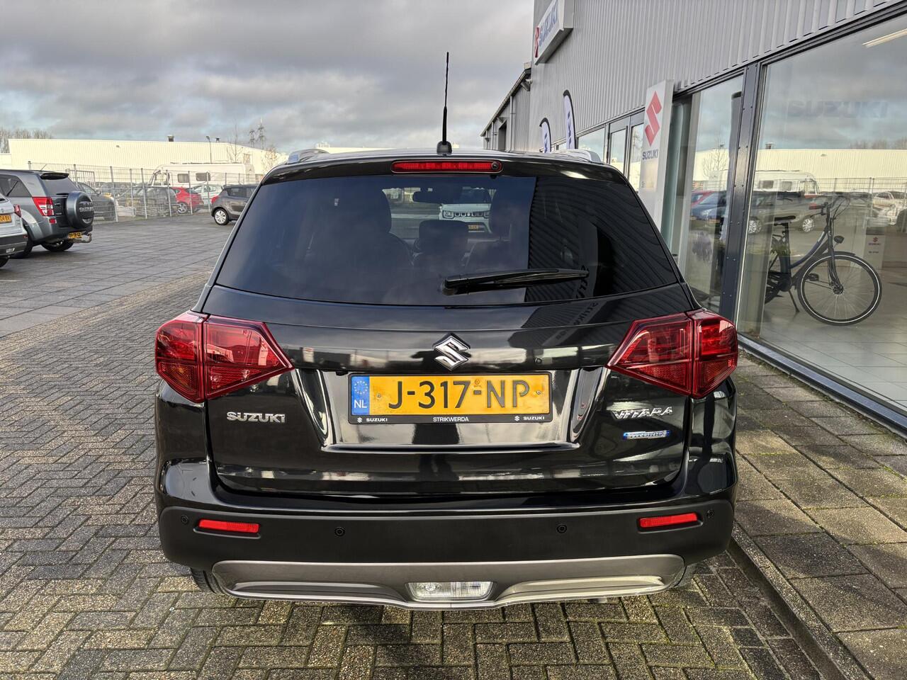 Suzuki VITARA 1.4 Boosterjet Style Smart Hybrid Schuifkanteldak/Carplay