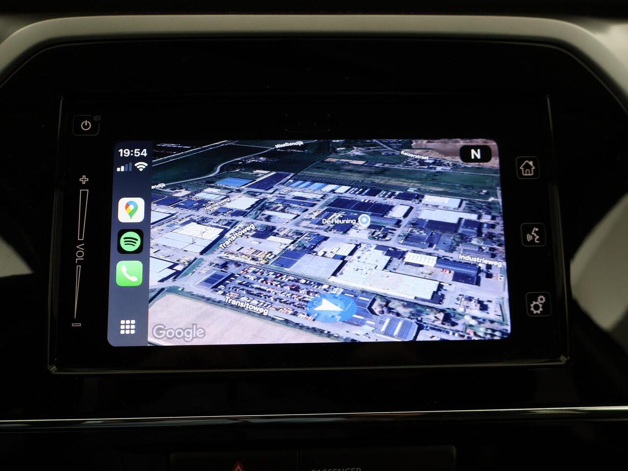 Suzuki VITARA 1.0 BOOSTERJET SELECT TWO-TONE + CAMERA | APPLE CARPLAY | DAB | STOELVERWARMING