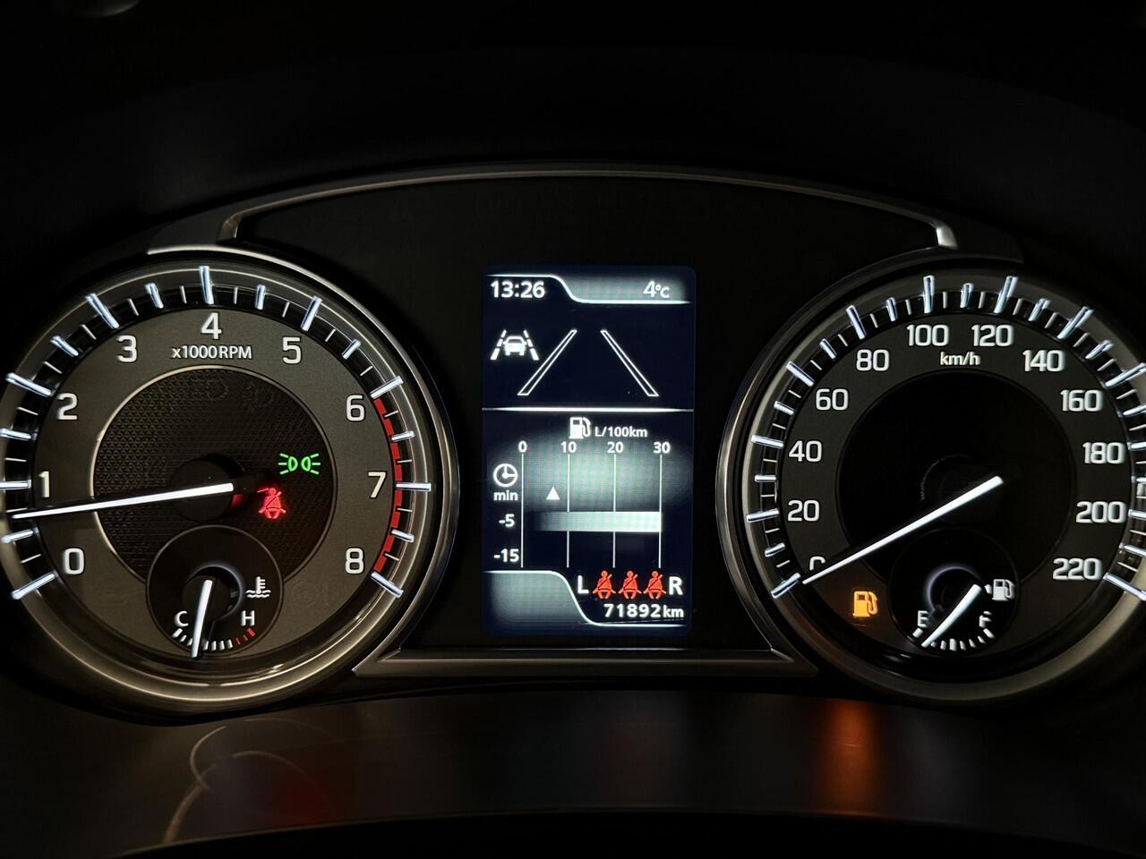 Suzuki VITARA 1.4 Boosterjet Select Smart Hybrid | Trekhaak | Climate Control | Cruise Control | Achteruitrijcamera | Lichtmetalen velgen 17"