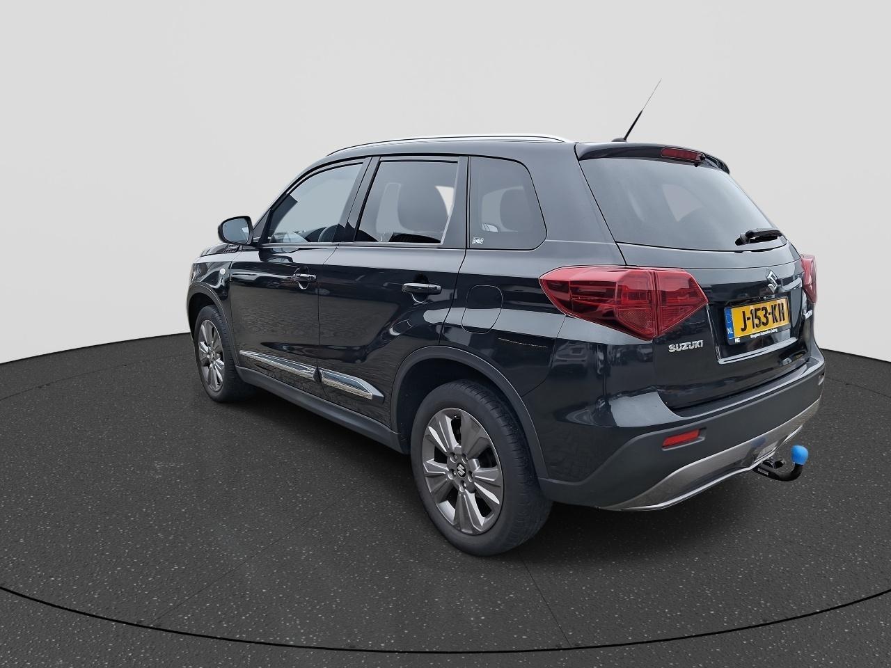 Suzuki VITARA 1.0 Boosterjet Select | NL-Auto | Navigatie | Camera | Climate Controle | Cruise Control | Lederen Bekleding | Stoelverwarming | LM-velgen | Trekhaak | 1e Eigenaar