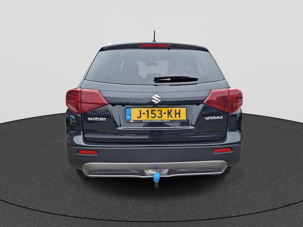 Suzuki VITARA 1.0 Boosterjet Select | NL-Auto | Navigatie | Camera | Climate Controle | Cruise Control | Lederen Bekleding | Stoelverwarming | LM-velgen | Trekhaak | 1e Eigenaar