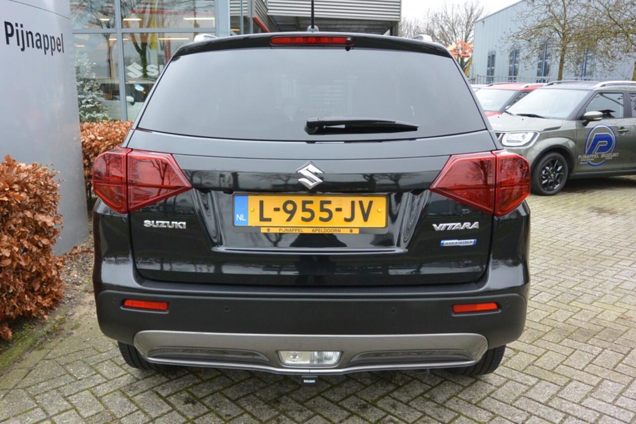 Suzuki VITARA 1.4 AUTOMAAT Smart Hybrid Leder-Trekkracht geremd 1500 kg