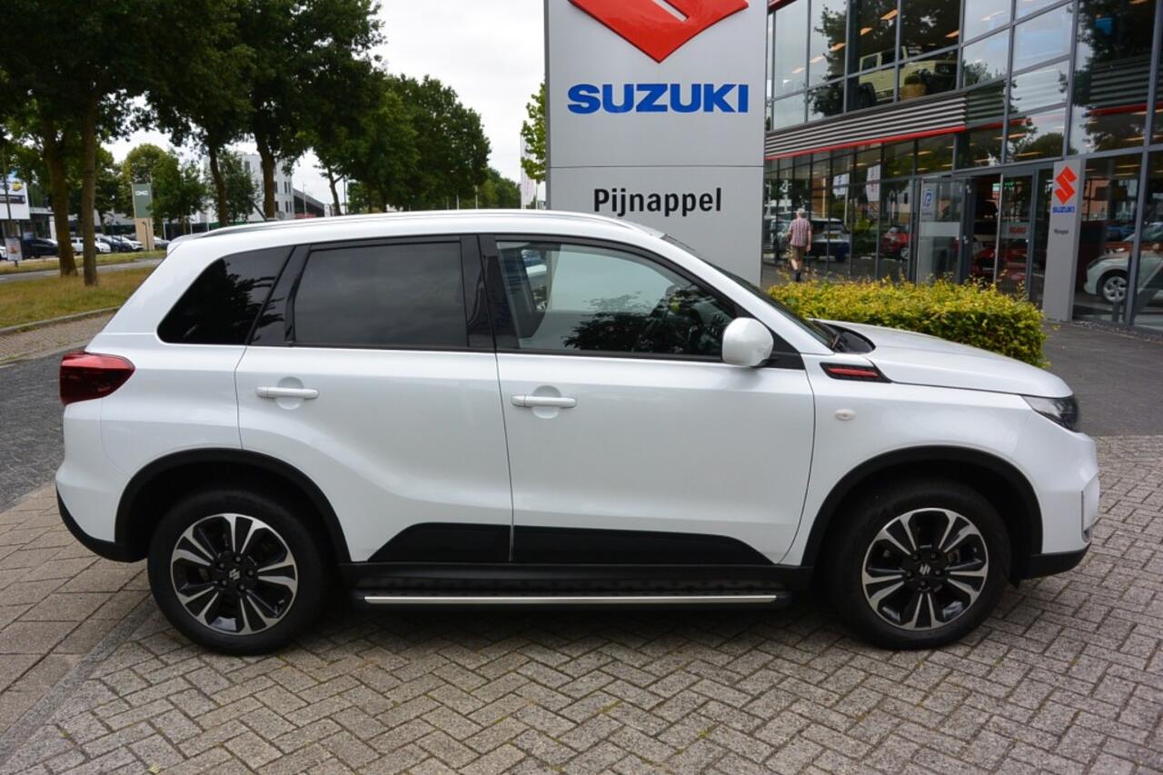 Suzuki VITARA 1.4 Select Smart Hybrid L.m.velgen/Treeplankset