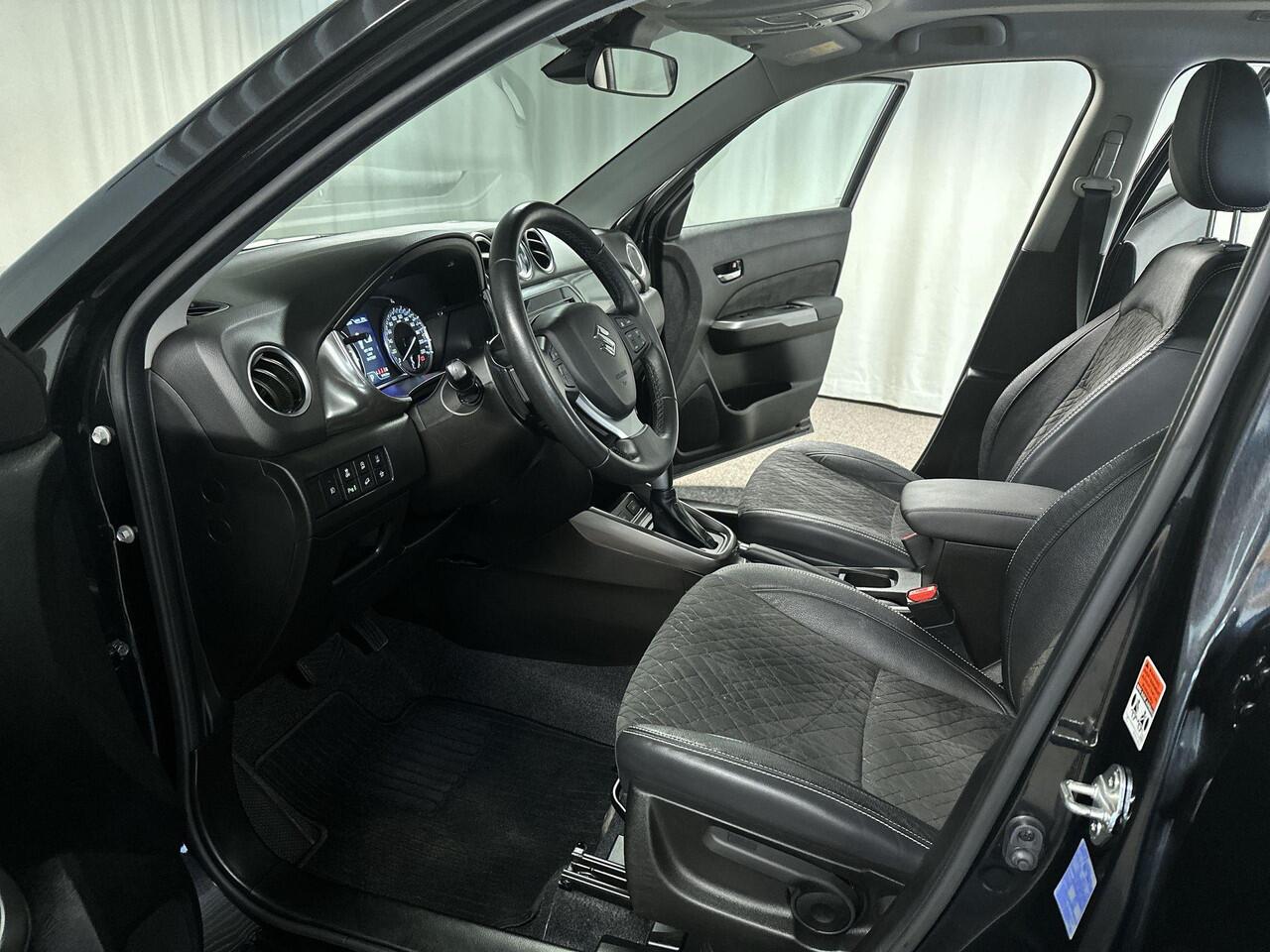 Suzuki VITARA 1.4 Boosterjet Style Smart Hybrid AllGrip Automaat | Pano | Carplay | LED