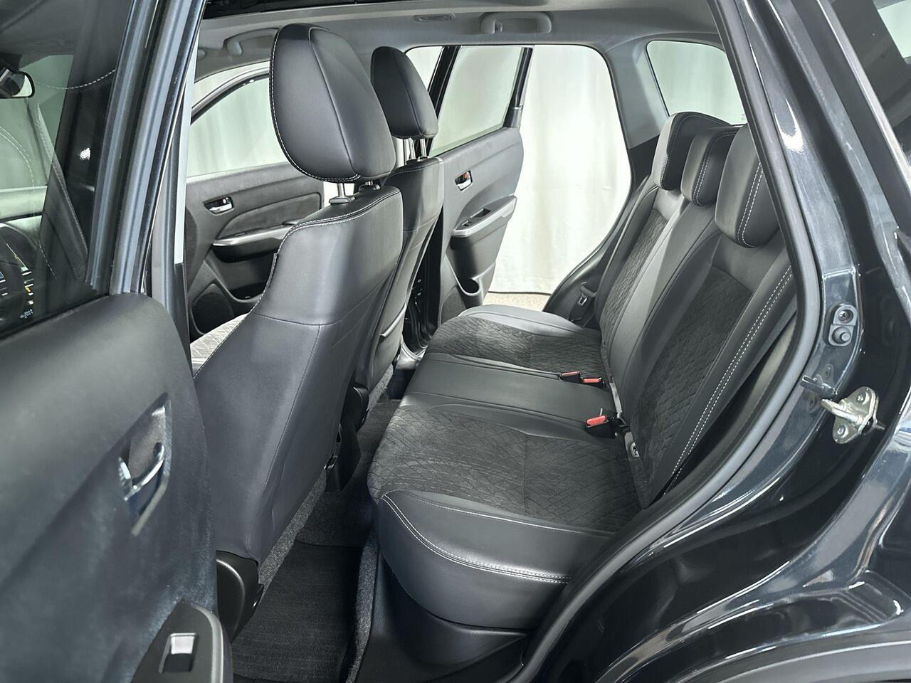 Suzuki VITARA 1.4 Boosterjet Style Smart Hybrid AllGrip Automaat | Pano | Carplay | LED