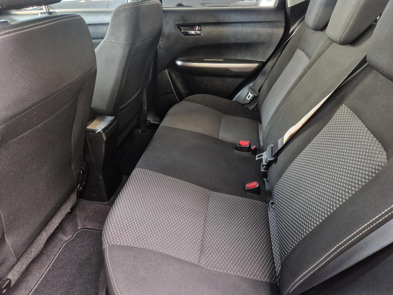 Suzuki VITARA 1.4 Boosterjet Select Smart Hybrid | Trekhaak | Camera | Stoelverwarming | RIJKLAARPRIJS!