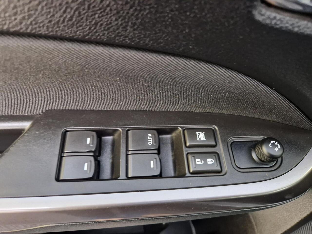 Suzuki VITARA 1.4 Boosterjet Select Smart Hybrid | Trekhaak | Camera | Stoelverwarming | RIJKLAARPRIJS!