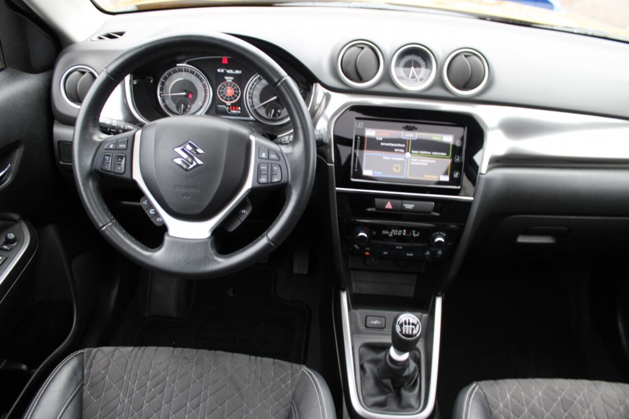 Suzuki VITARA 1.4 Boosterjet Style SmarHybrid | All Grip | 4x4 |