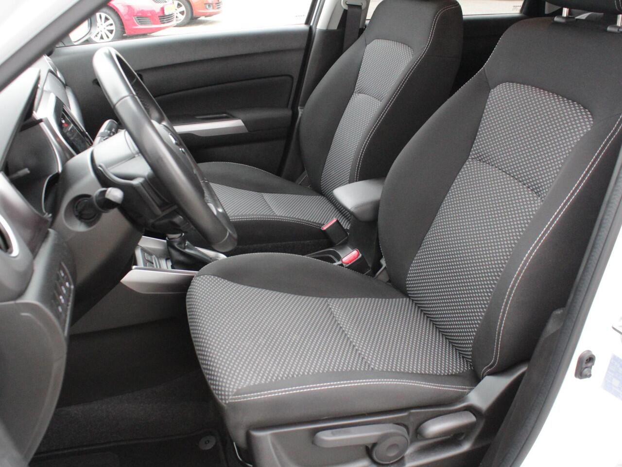 Suzuki VITARA 1.4 Boosterjet Select Smart Hybrid Automaat | Navi | Clima | Adap. Cruise | All Season