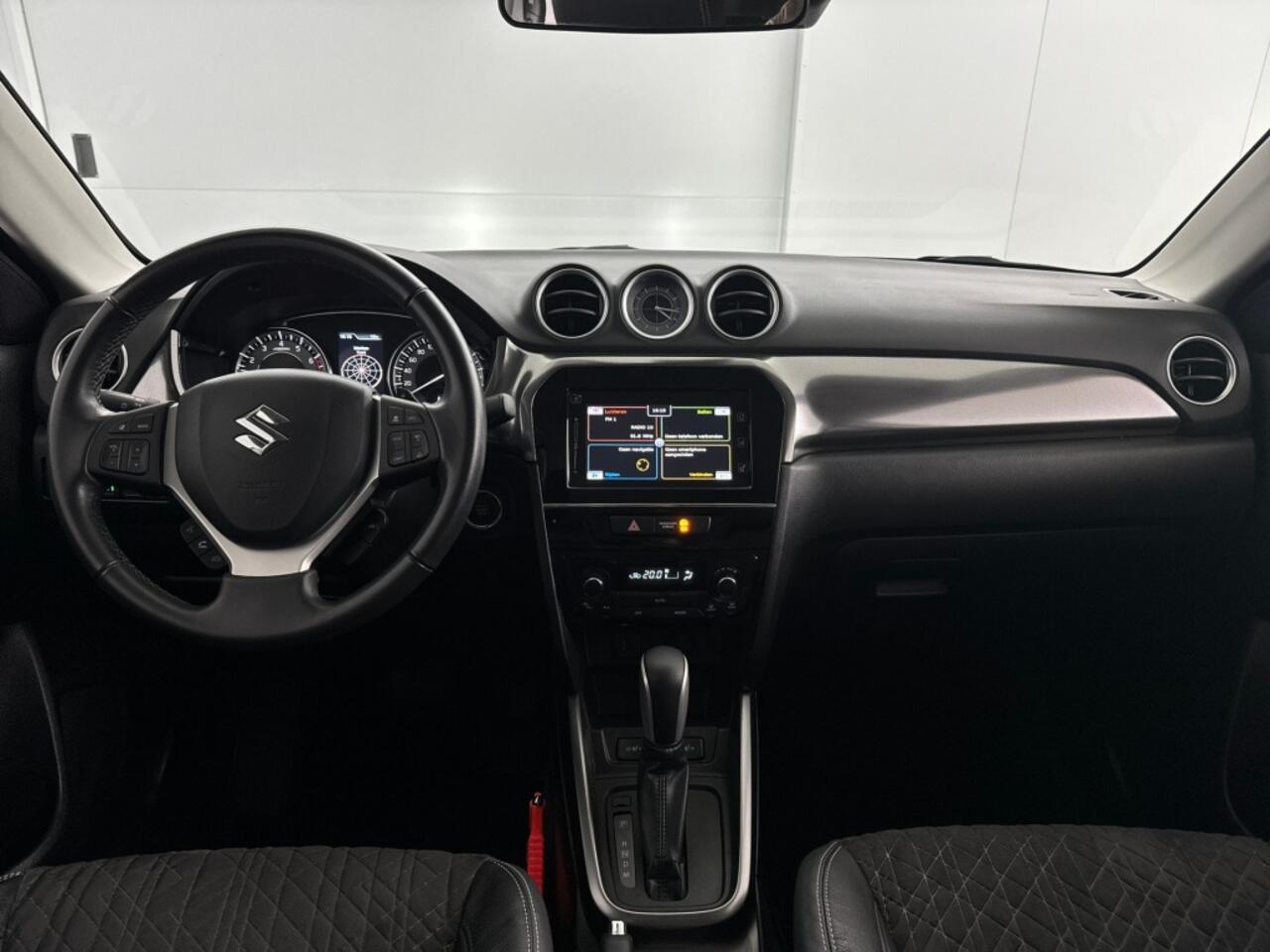 Suzuki VITARA 1.4 Boosterjet Style Smart Hybrid Automaat | Leder/Alcantara | Adaptieve Cruise Control | Parkeercamera